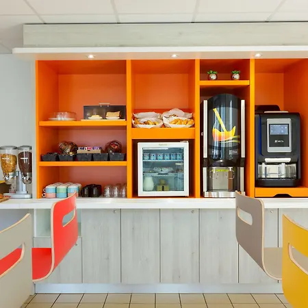 Отель Premiere Classe Nantes Ouest - St Herblain