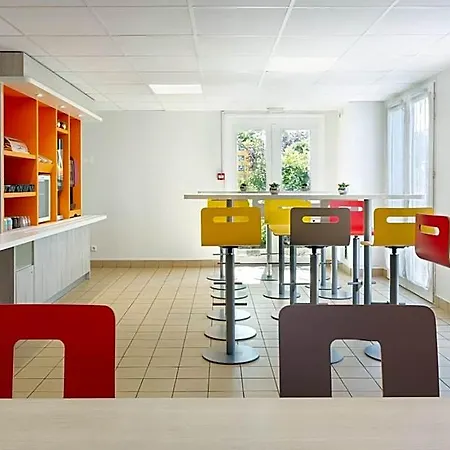 Premiere Classe Nantes Ouest - St Herblain Отель Сен-Эрблен
