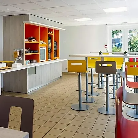 Premiere Classe Nantes Ouest - St Herblain Сен-Эрблен
