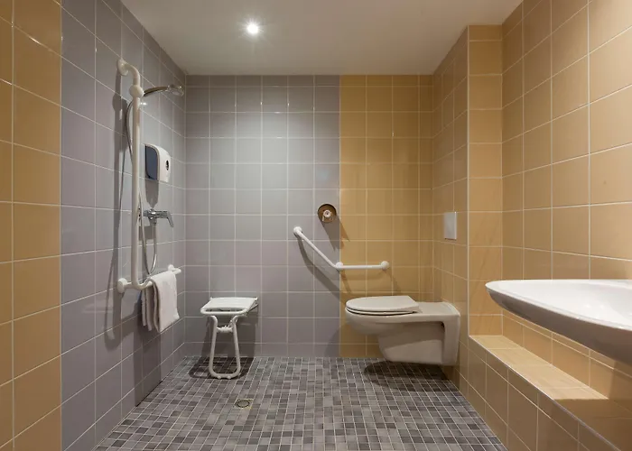 Premiere Classe Nantes Ouest - St Herblain * Saint-Herblain